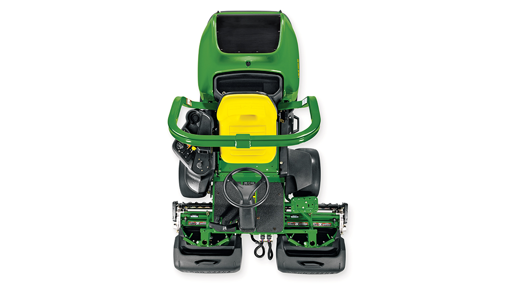 2550 E-Cut™ Hybrid Diesel Triplex Mower offset cutting unit design