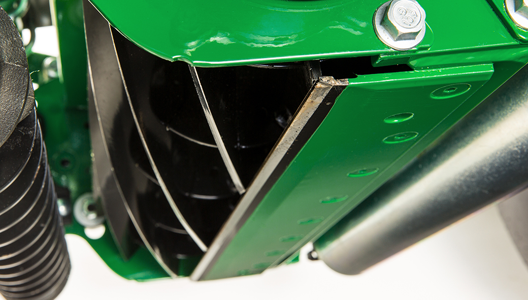 Close-up view of the bedknives on the 225 E-Cut Electric Walk Greens mower